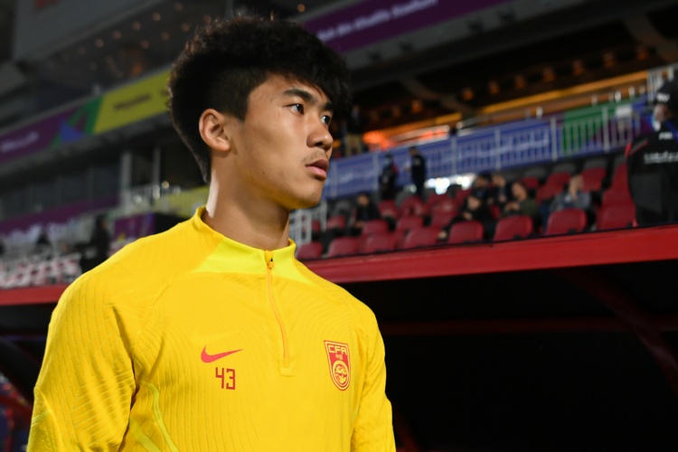 媒體人談吳少聰：用腦踢球&技術(shù)不錯(cuò)，不知道能否引起伊萬關(guān)注