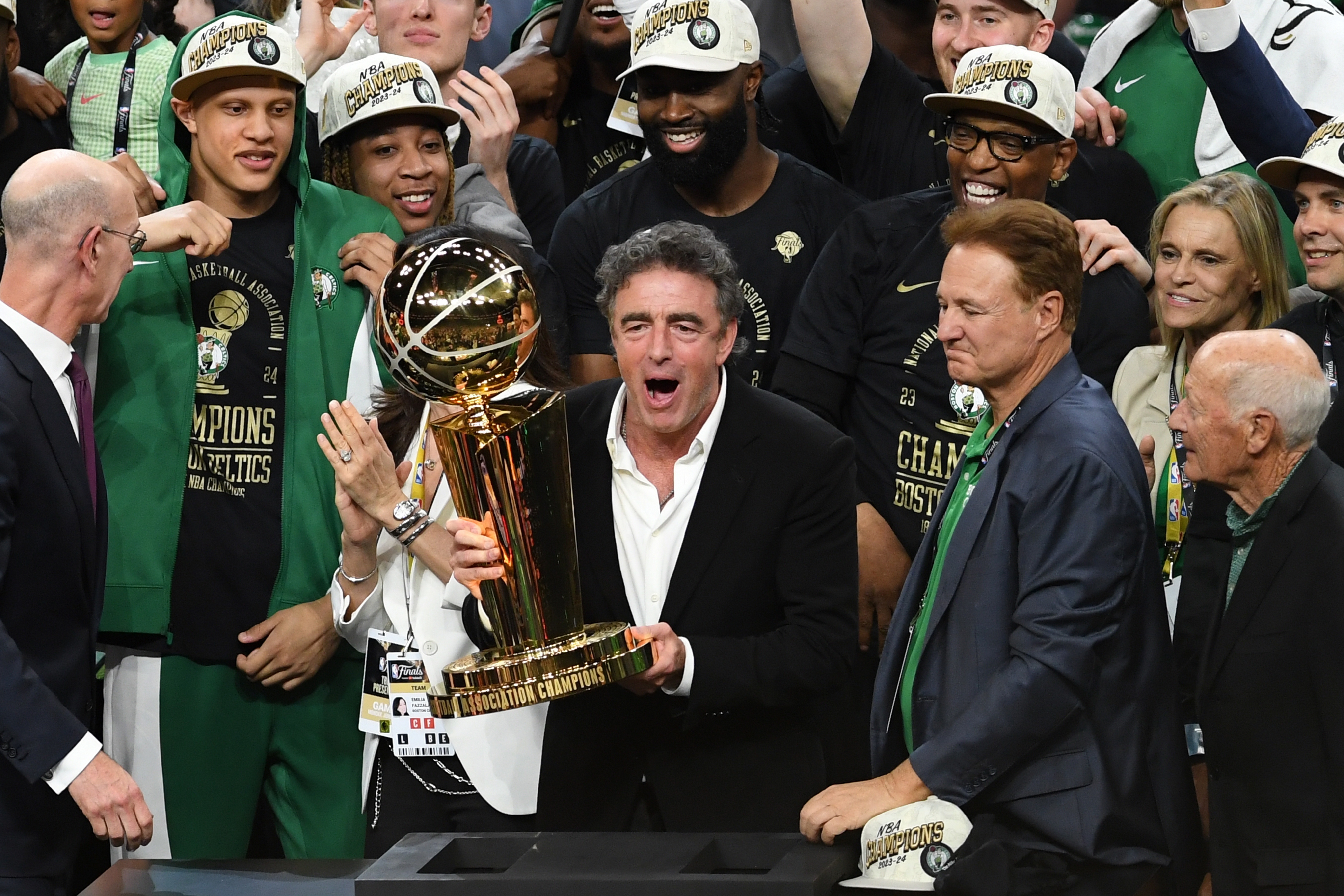 格羅斯貝克：奇澤姆內(nèi)心燃燒著球場(chǎng)獲勝的激情 并對(duì)波士頓充滿愛(ài)