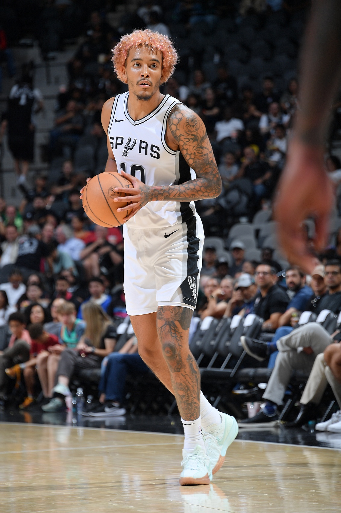 不冷靜！索漢9中7得15分3板1助 與范德彪沖突雙雙被驅(qū)逐