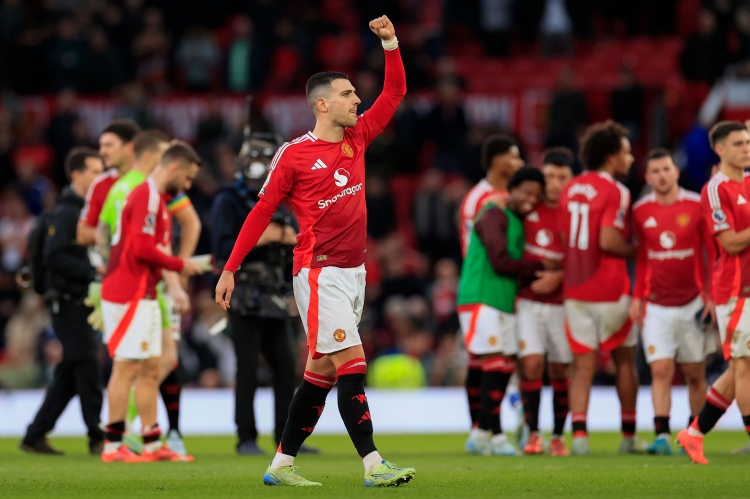 達(dá)洛特：完成曼聯(lián)200場(chǎng)里程碑很驕傲，我想為曼聯(lián)登頂而奮斗