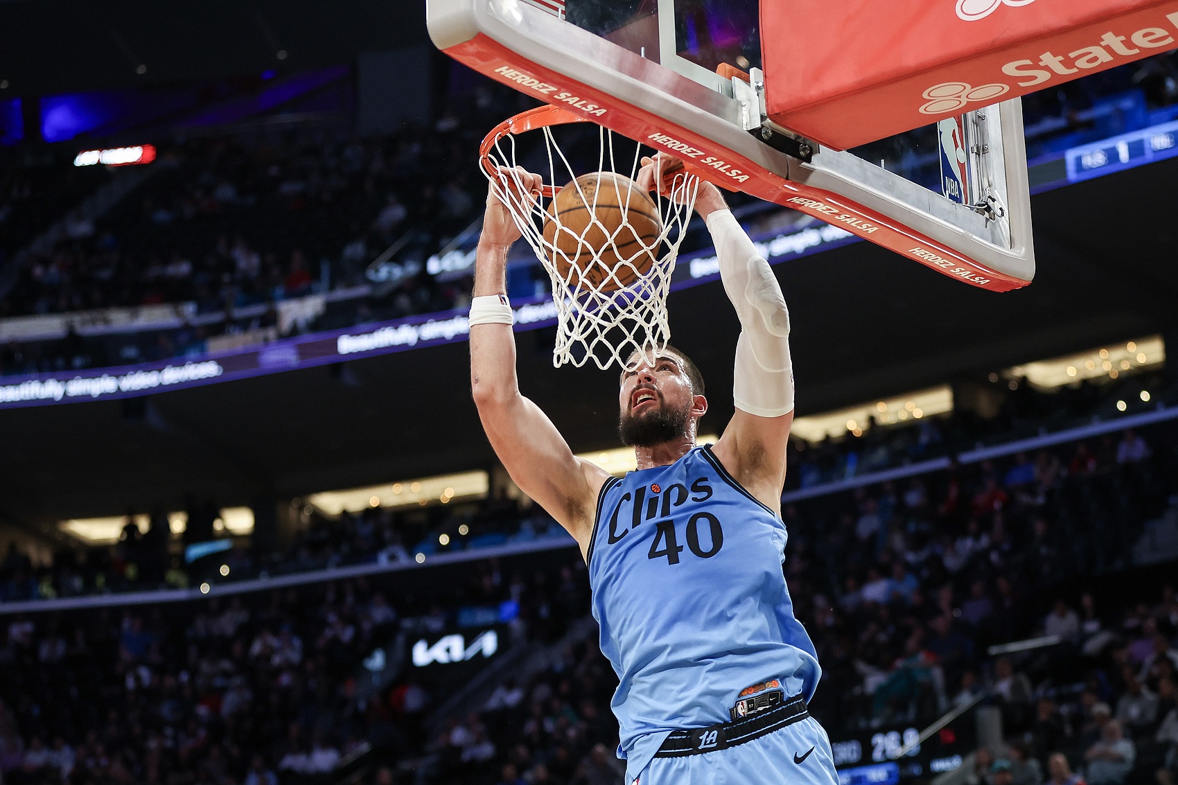 穩(wěn)定兩雙！祖巴茨8投5中得到10分10板3助2帽