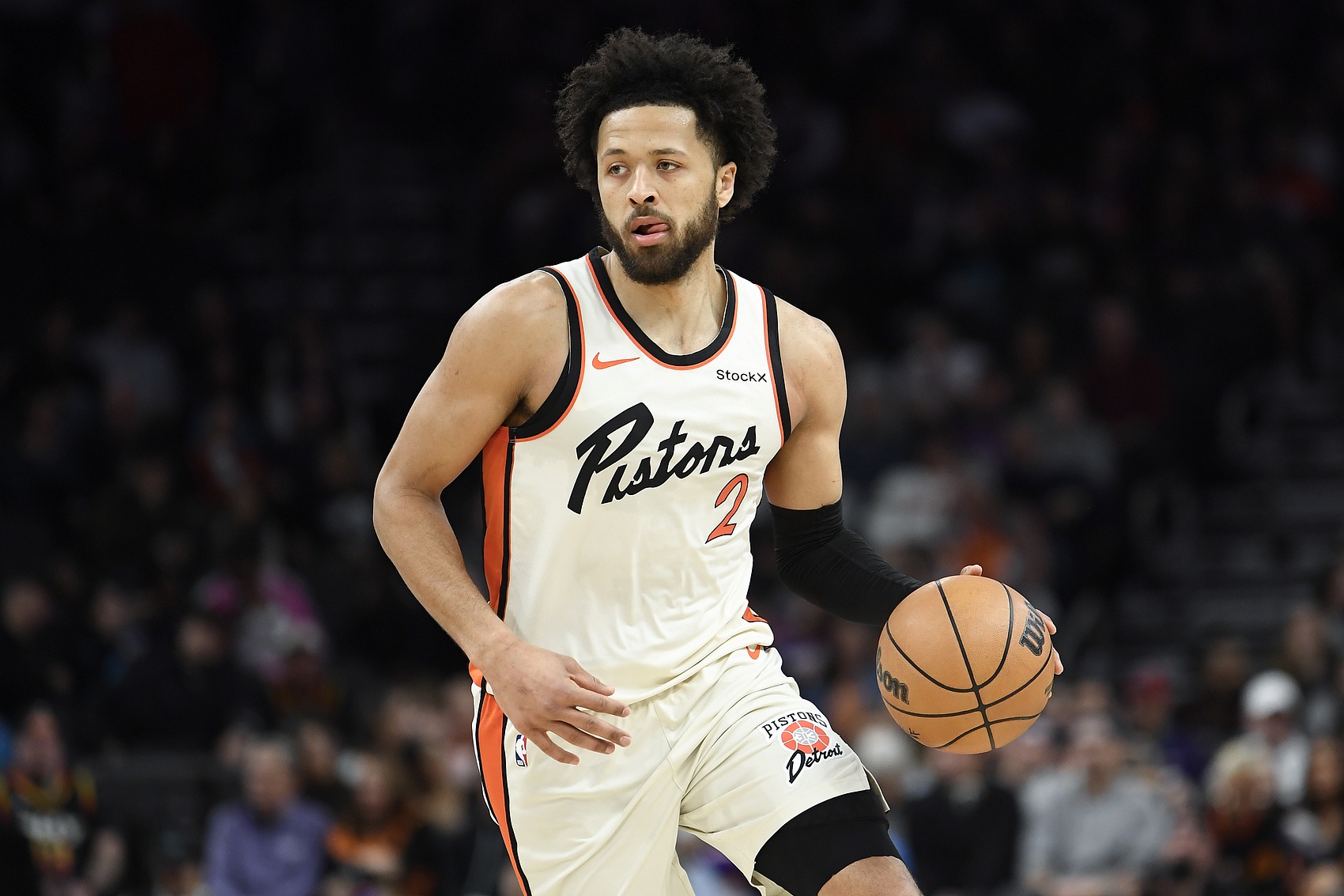 外線沒(méi)開(kāi)！康寧漢姆上半場(chǎng)12中4&三分3中0 得到10分2板5助