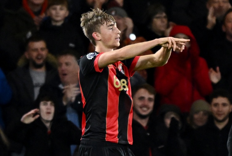 英媒：伯恩茅斯19歲中衛(wèi)懷森是皇馬主要目標(biāo)，球員解約金5000萬(wàn)鎊