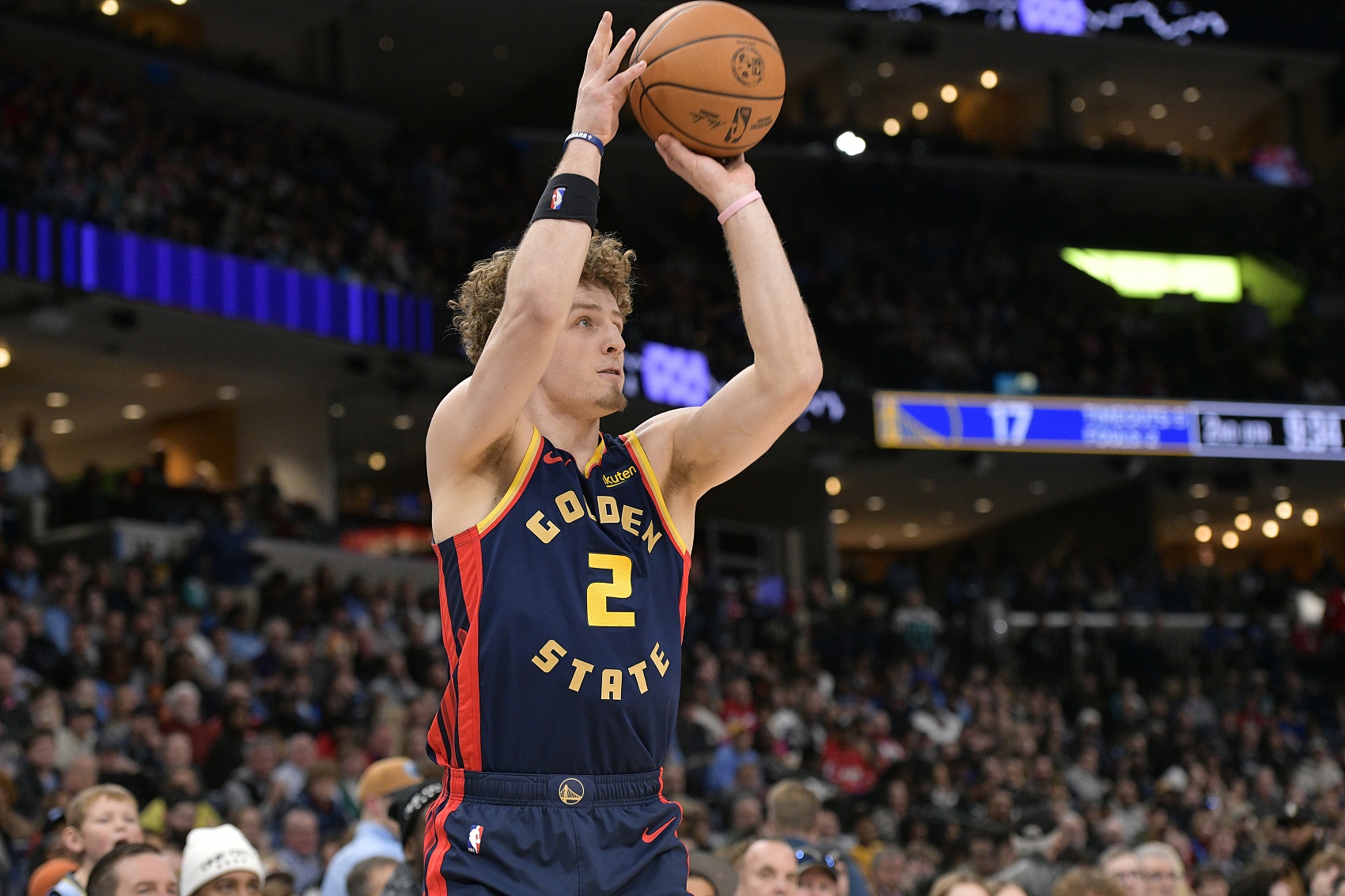 活力無(wú)限！波杰姆斯基16中6貢獻(xiàn)19分10板2斷 正負(fù)值+17