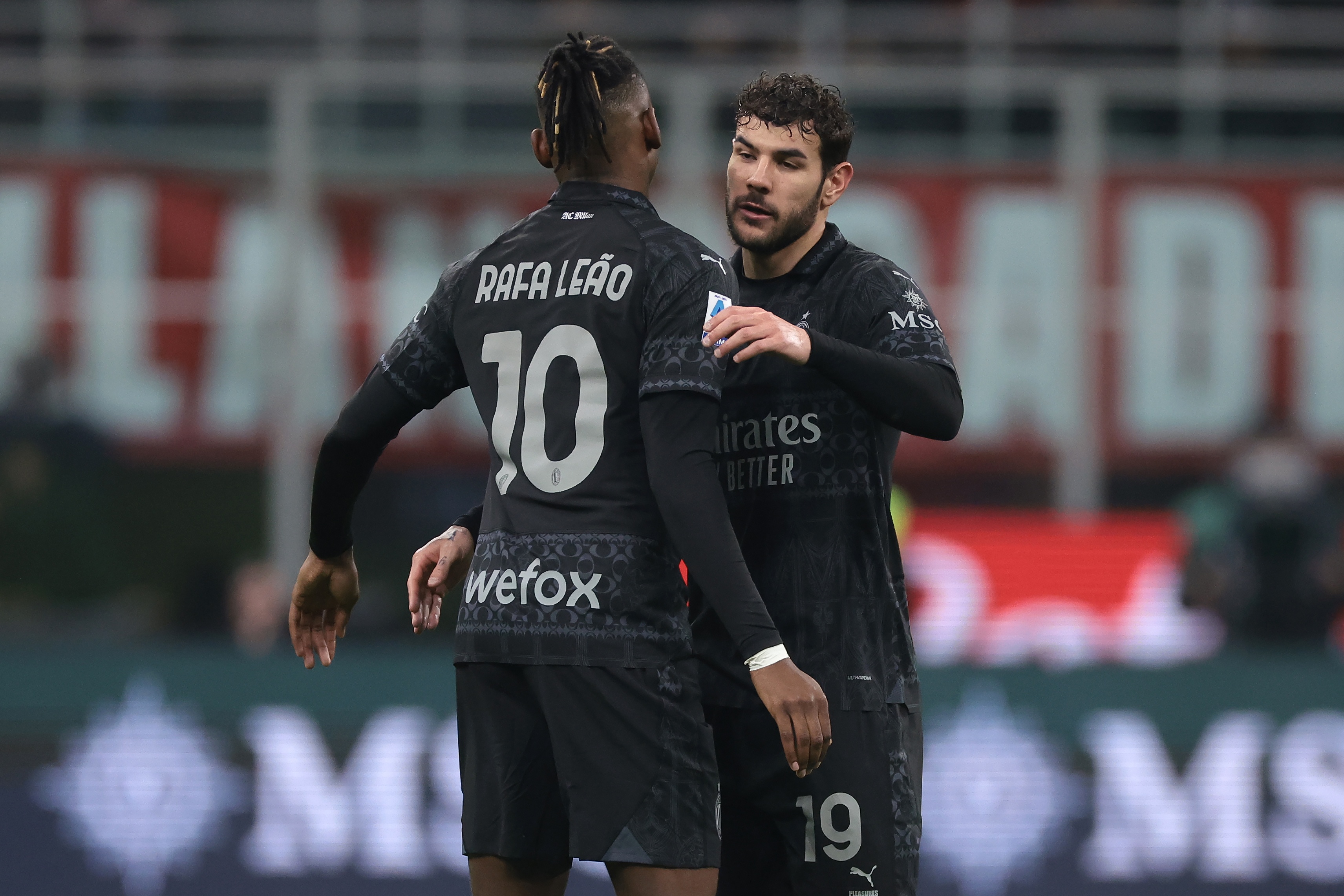 雙奧離隊(duì)！意媒：特奧與米蘭裂縫無(wú)法修復(fù)，萊奧離隊(duì)逐漸切實(shí)可行