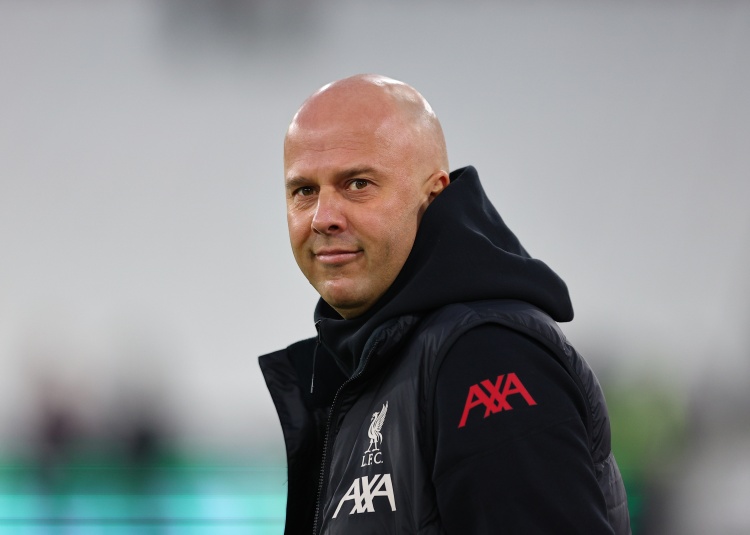 穩(wěn)?。±锲衷谟⒊鲌鱿冗M(jìn)球的比賽已經(jīng)41連勝