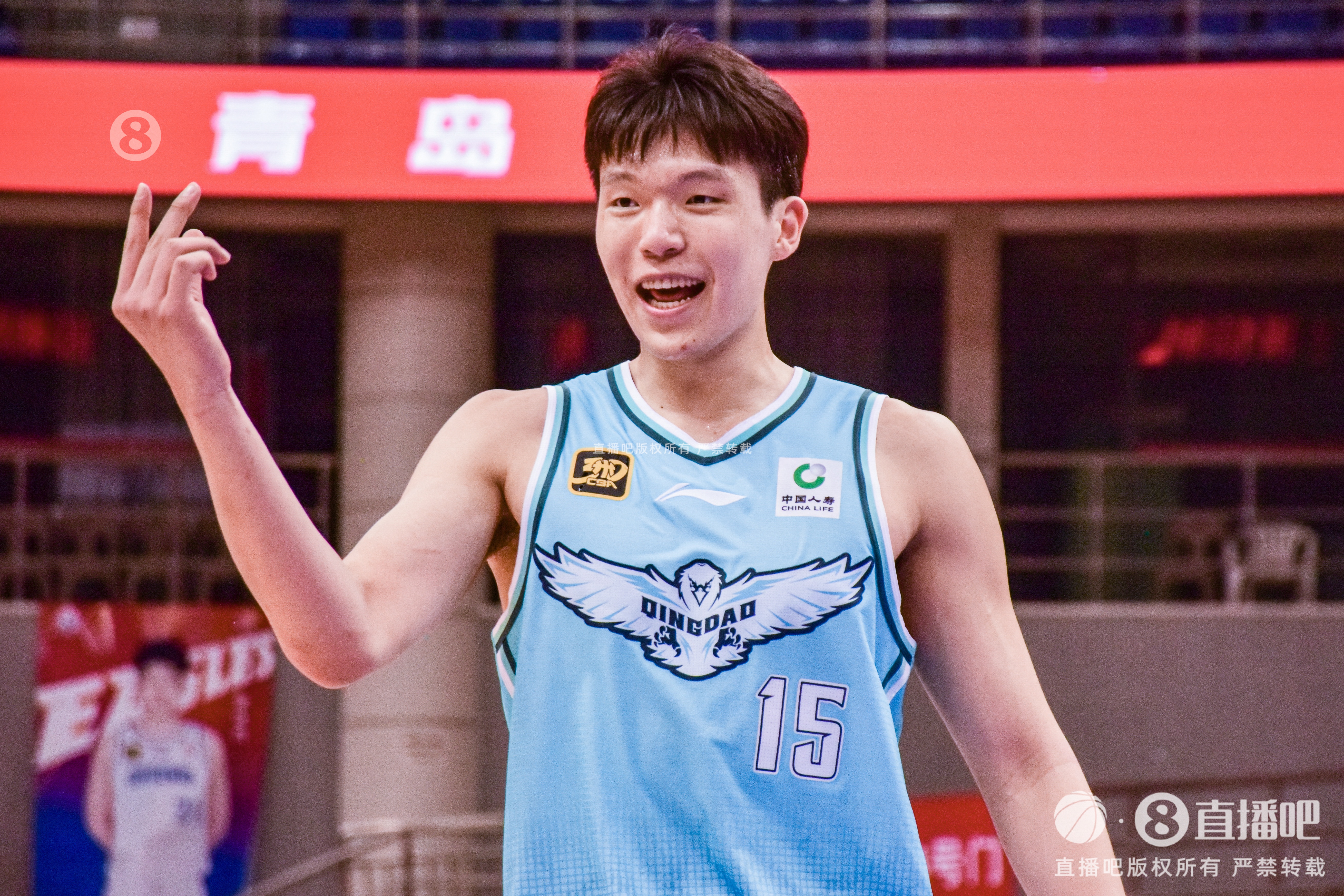 內(nèi)線支柱！楊瀚森半場4中3&罰球8中5砍11分3板5助 另有3次蓋帽