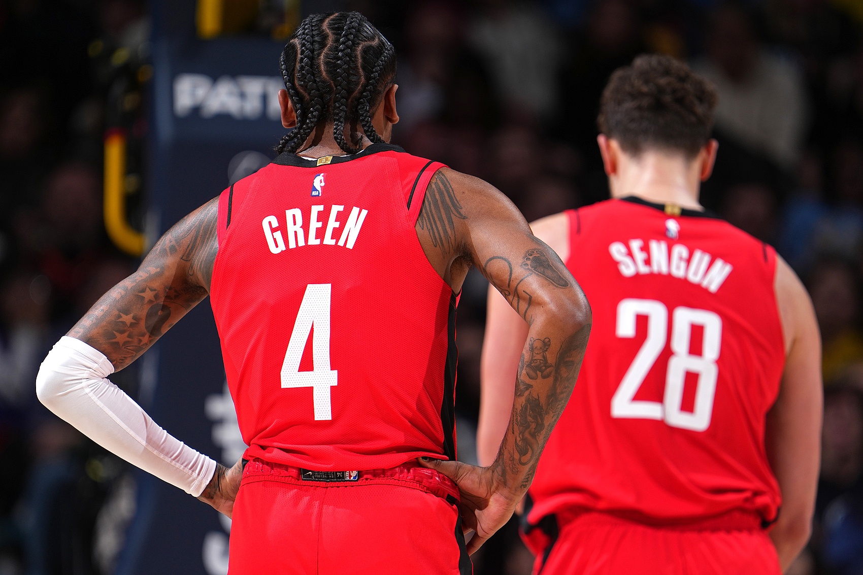 全民皆兵！火箭半場(chǎng)7人得分8+ 狄龍13分申京10分 阿門(mén)&賈巴里9分