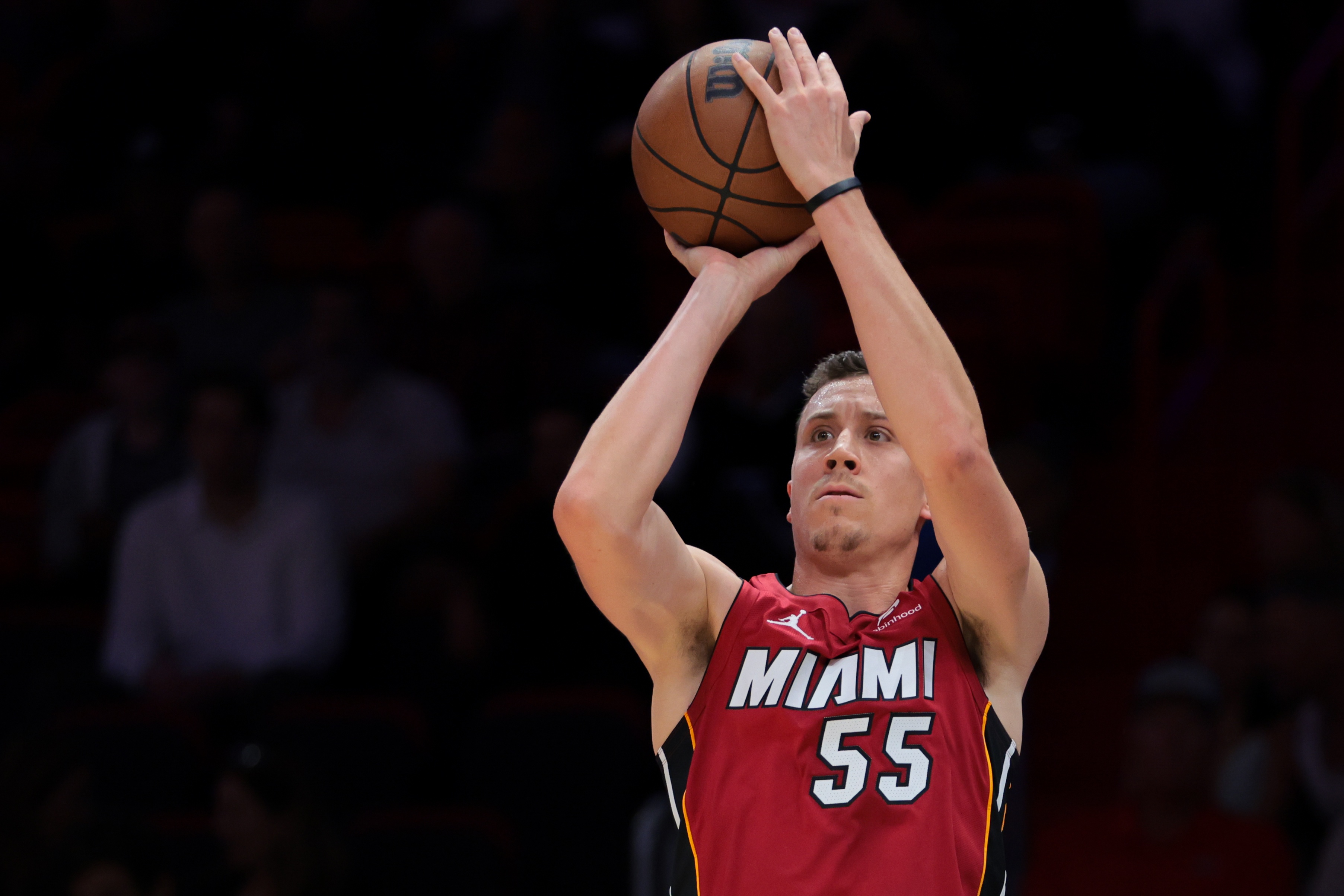 得分爆發(fā)力！鄧羅第二節(jié)7中5得到14分 三分6中4