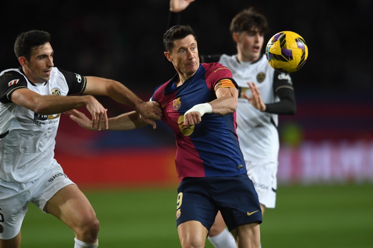 萊萬(wàn)：西甲裁判在縱容骯臟防守，來(lái)西甲原本是想踢技術(shù)型足球的