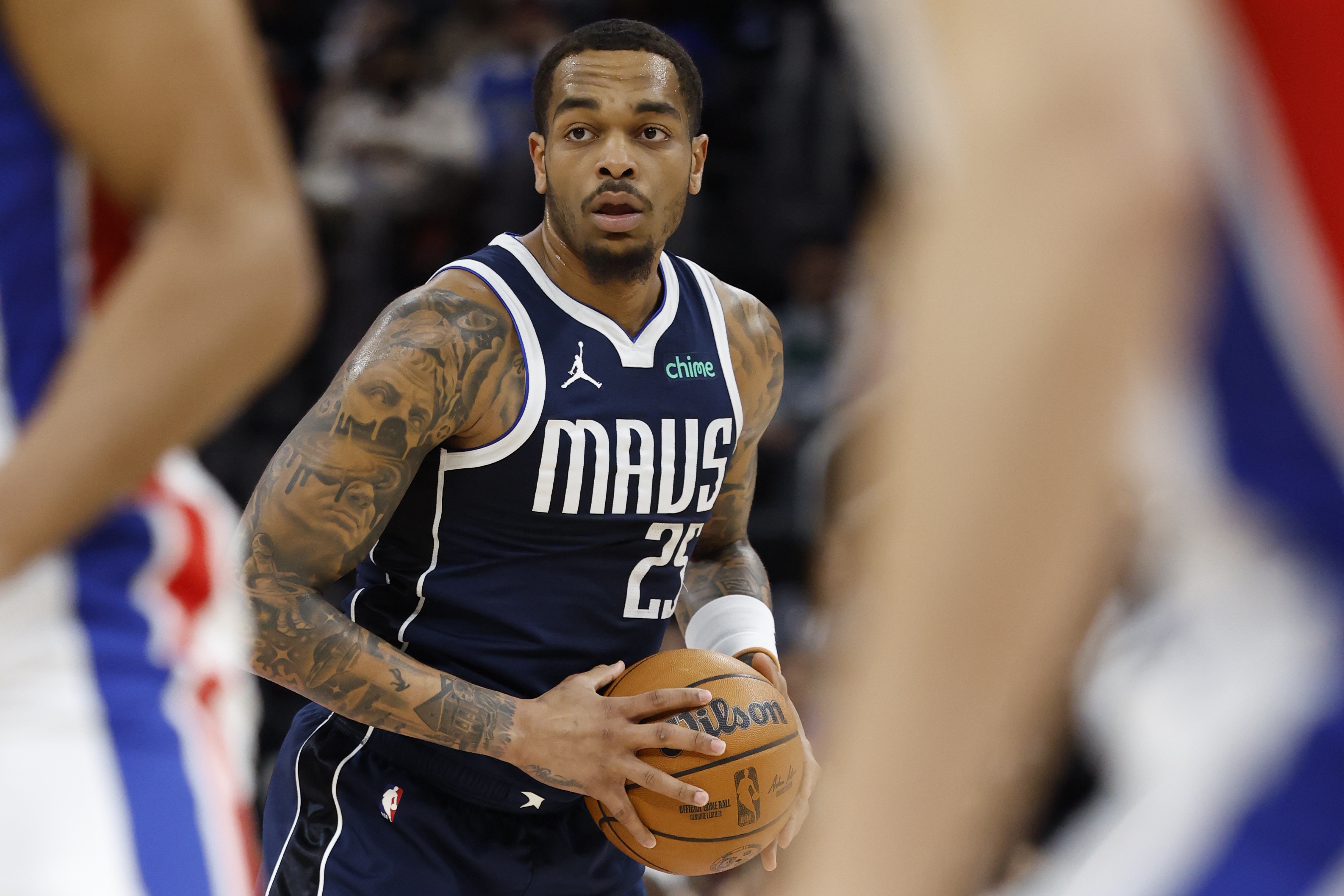 基德：華盛頓初段對(duì)康寧漢姆的防守很棒 他有打好下個(gè)回合的心態(tài)