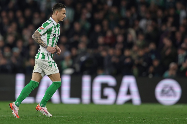 曼聯(lián)球迷評(píng)安東尼希望留在貝蒂斯：卡靈頓基地有那么糟糕嗎？