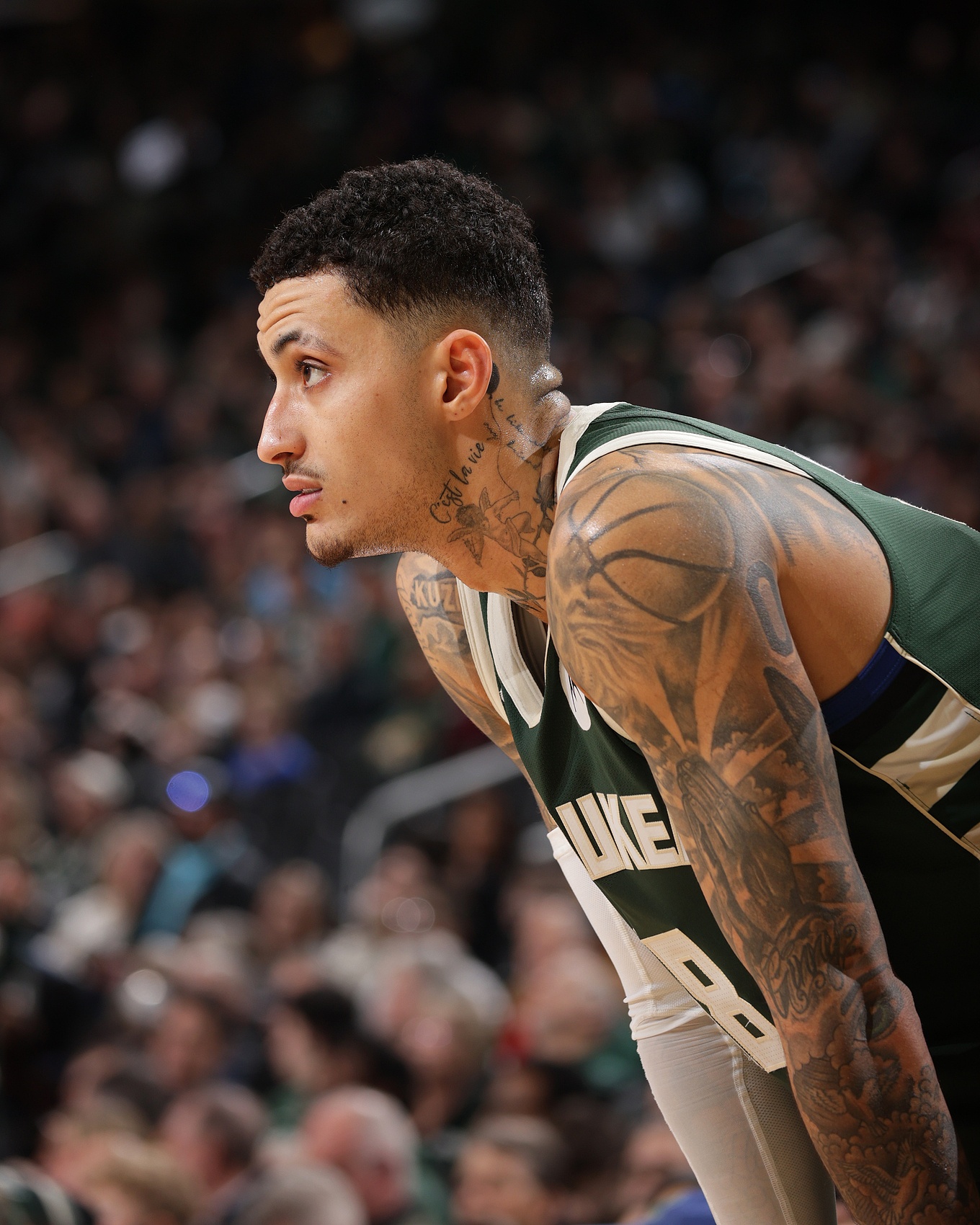 強力新援！庫茲馬末節(jié)飆中關(guān)鍵三分 全場10中7拿到17分10板