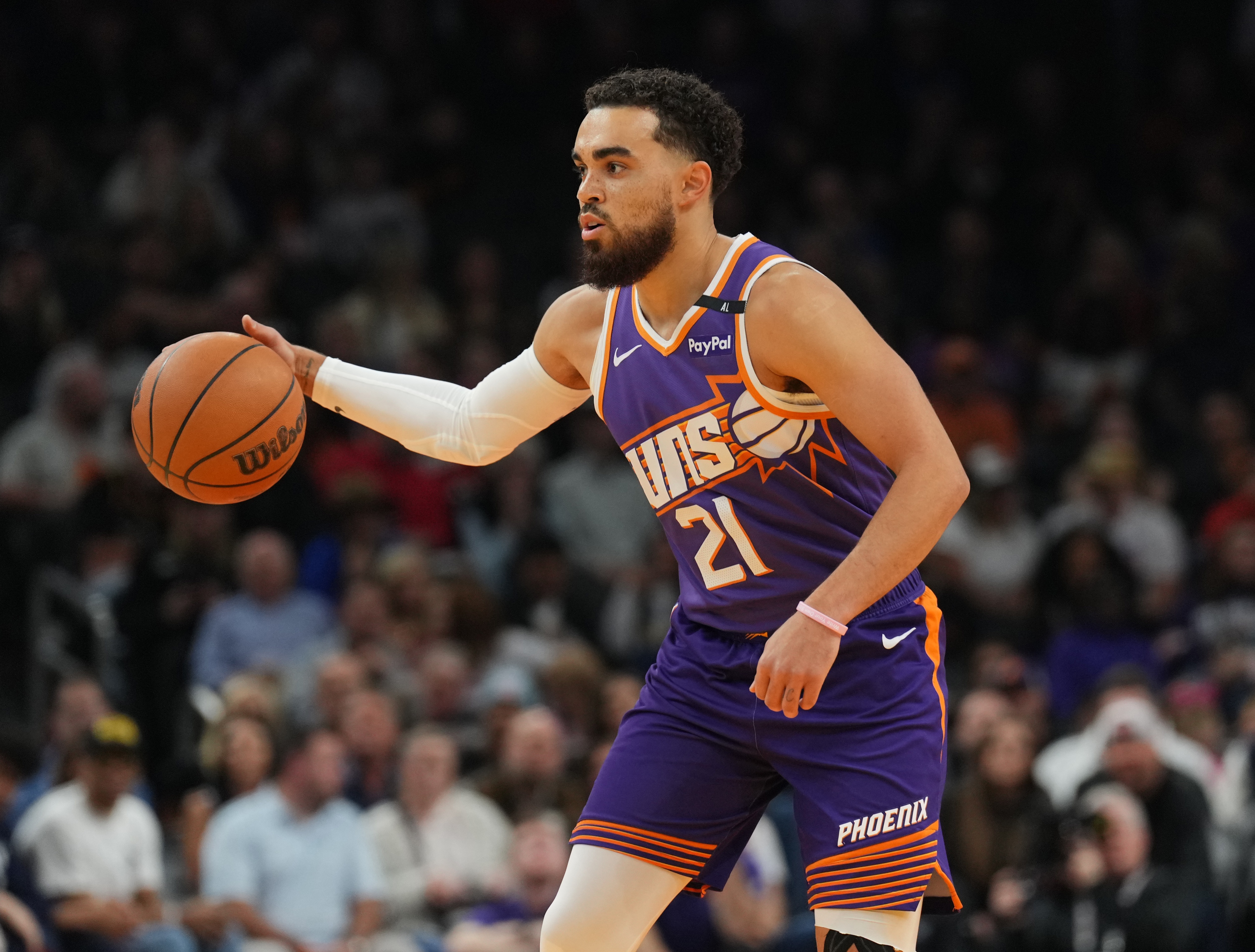 百分百命中率！泰厄斯-瓊斯上半場三分4中4得到12分1板2助