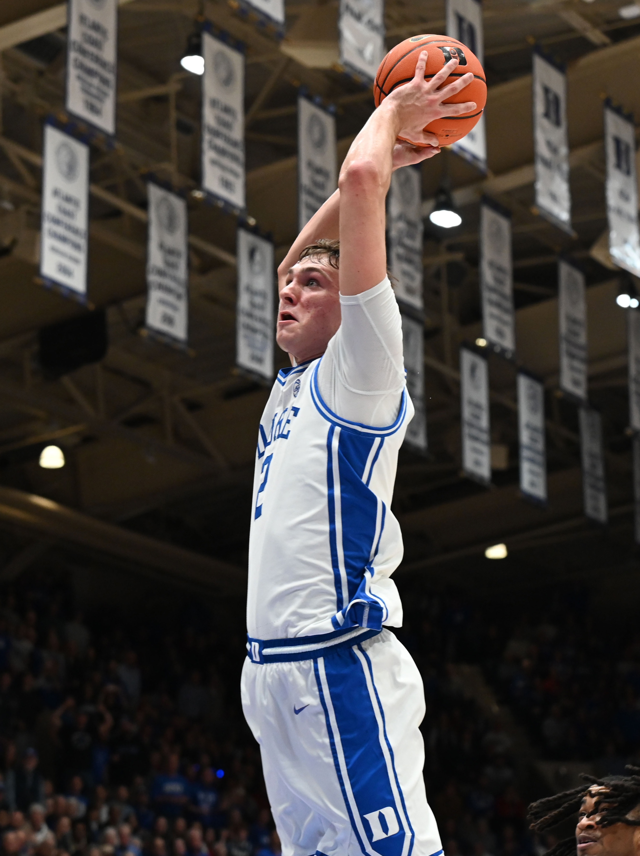 無(wú)愧準(zhǔn)狀元之名！弗拉格16中10砍28分8板7助2斷3帽 近24場(chǎng)贏23場(chǎng)