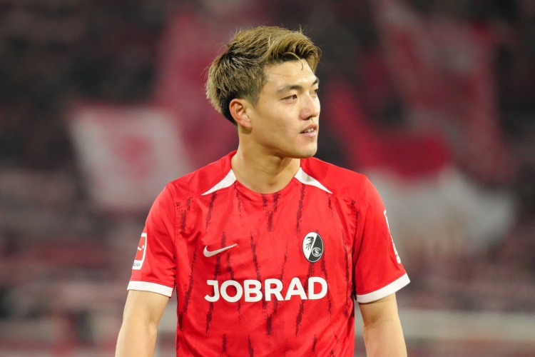 記者：堂安律對(duì)轉(zhuǎn)會(huì)法蘭克福非常開放，弗賴堡要價(jià)至少2000萬(wàn)歐