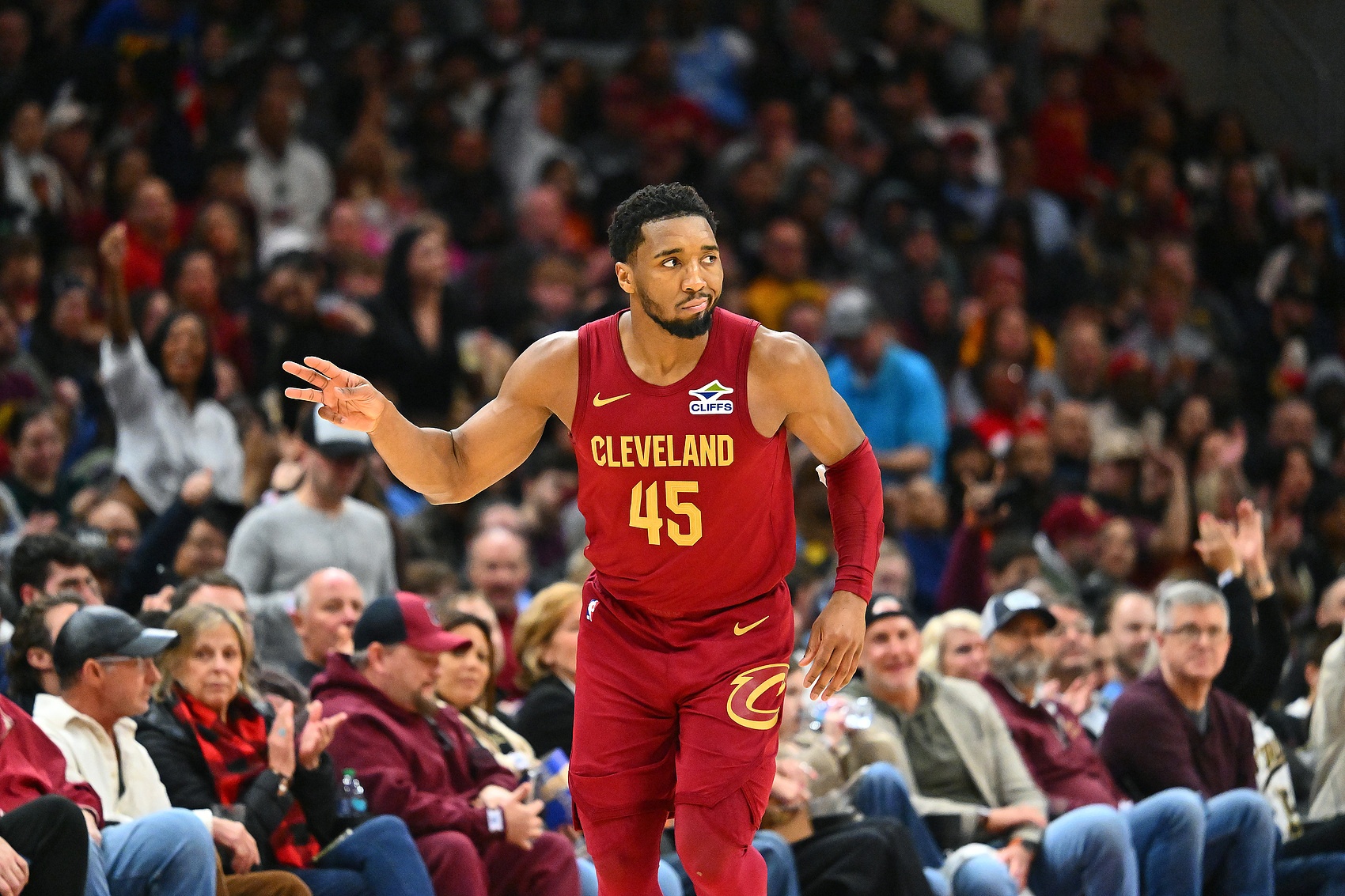 韌性十足！騎士連續(xù)三場逆轉 分別落后22分/18分/15分