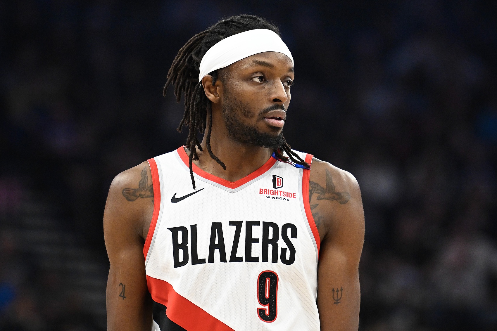 在這兒比誰菜呢？格蘭特半場9中1得2分4板 卡馬拉7中1得3分8板