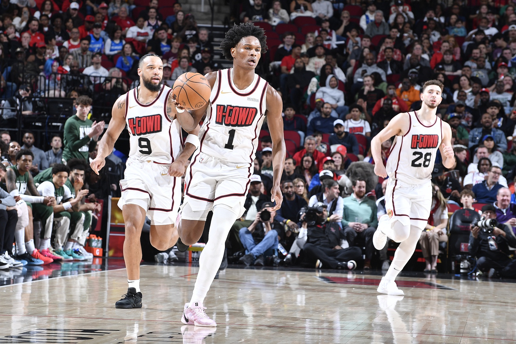 ?上上下下！火箭輕取馬刺 勝率再次反超湖人 回到西部第四！