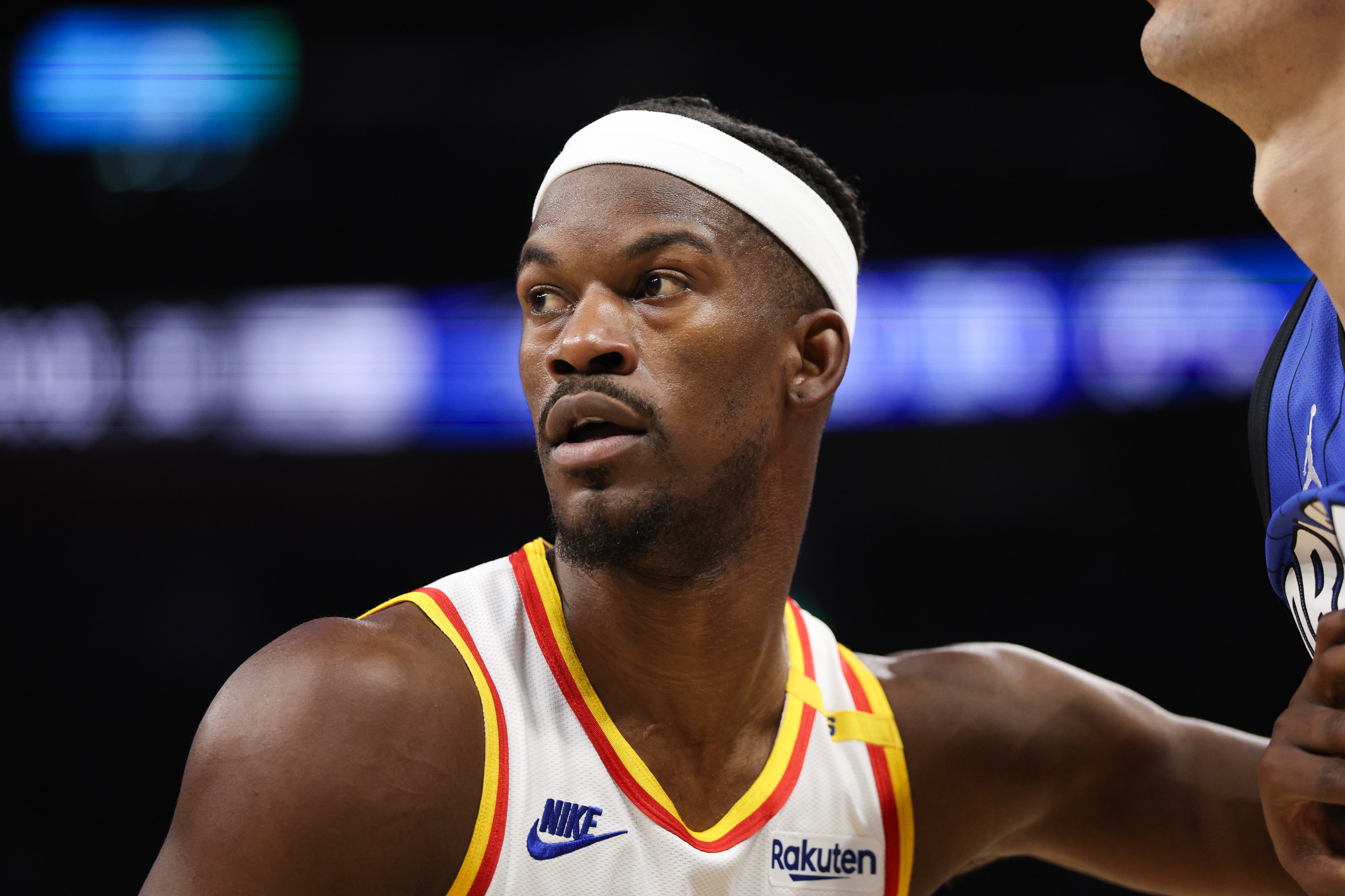 復(fù)出后表現(xiàn)沉寂！巴特勒半場4中2&三分2中0 得到6分2板2助1斷