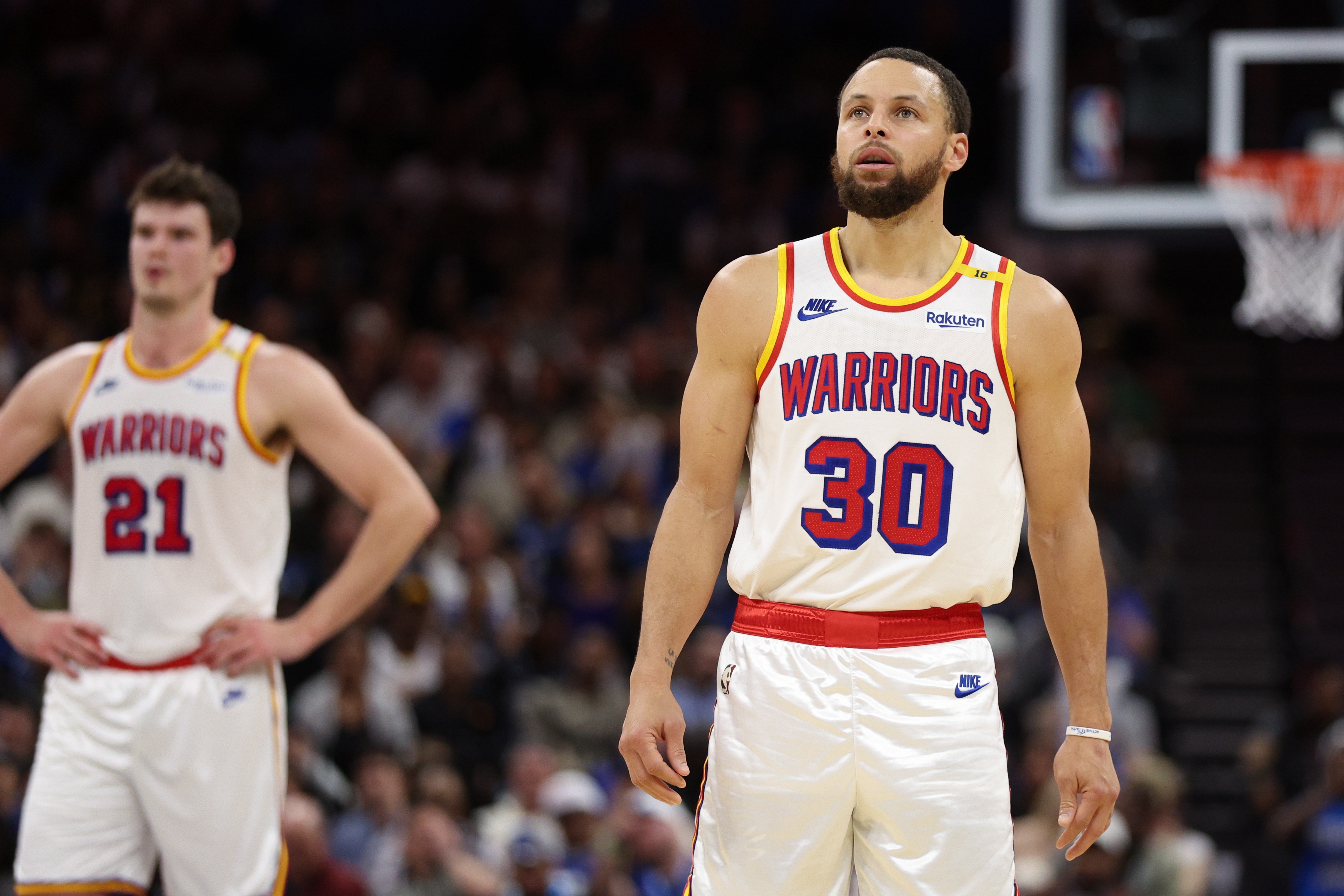 波斯特：庫(kù)里倒下后球隊(duì)陷入了泥潭 球迷重新給了我們動(dòng)力