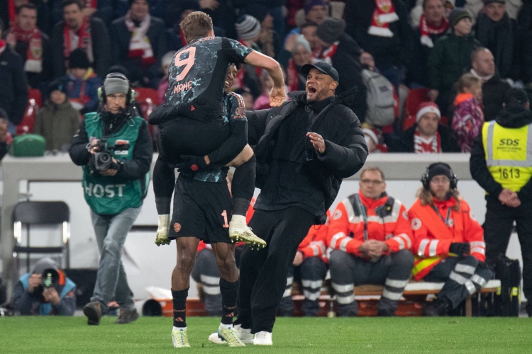 圖片報(bào)賽后評分：凱恩&于帕&孔帕尼均1分最佳，戴維斯等7將獲2分