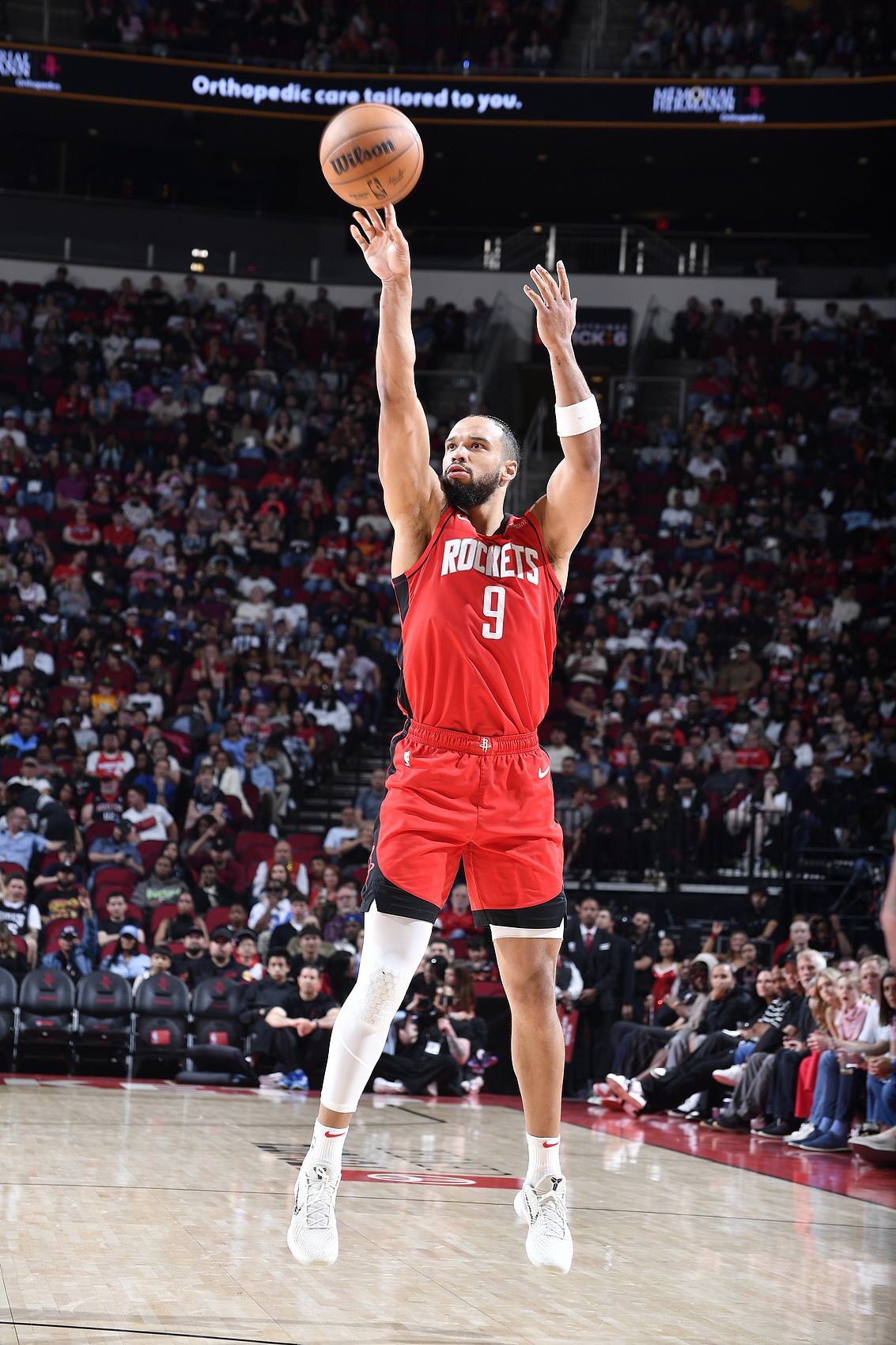 龍哥越打越好！狄龍19中8得25分6板5助2斷1帽 拼到6犯離場(chǎng)