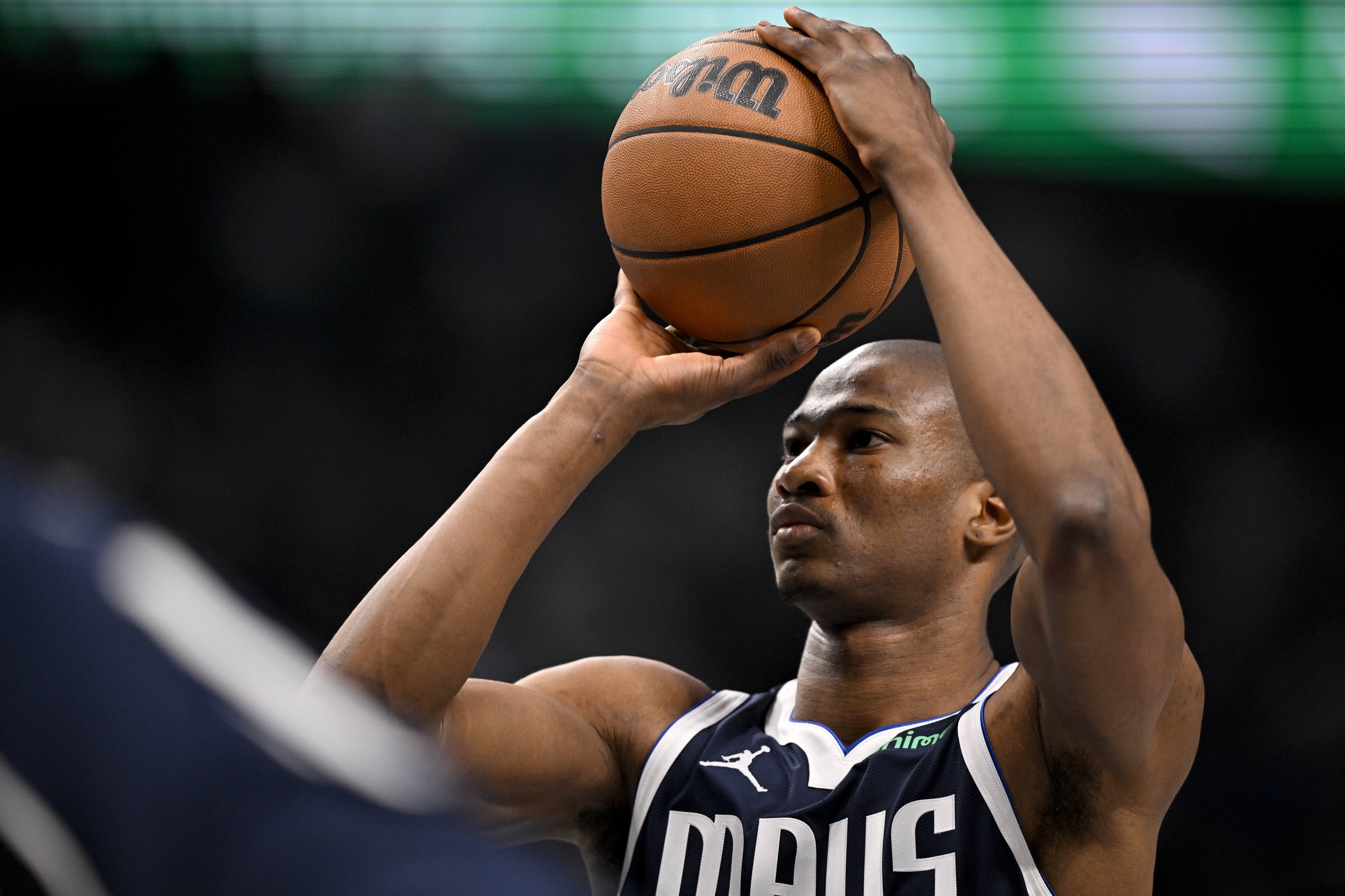 挺猛！凱-瓊斯首秀半場(chǎng)6中5得13分4板1帽 得分已創(chuàng)生涯單場(chǎng)新高