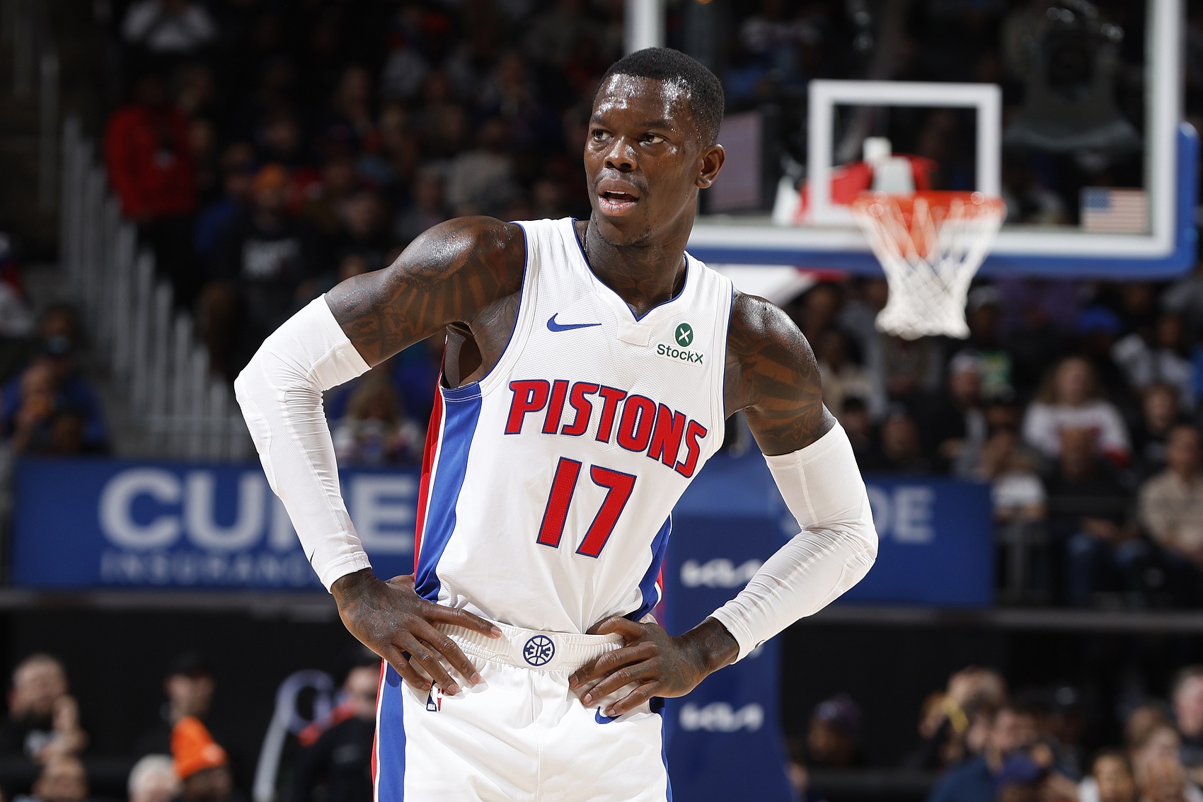 板凳匪首！施羅德替補(bǔ)半場(chǎng)10中6拿到15分3板4助 三分5中3