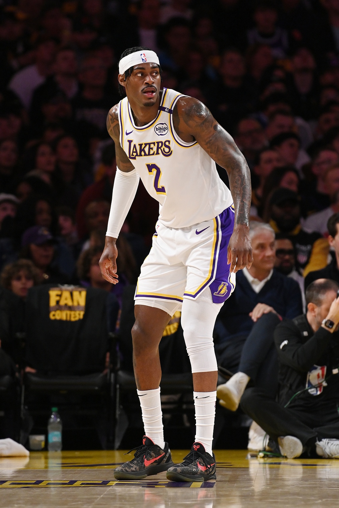 撕咬！范德比爾特6中4得10分2板1助3斷 防守范圍覆蓋全場