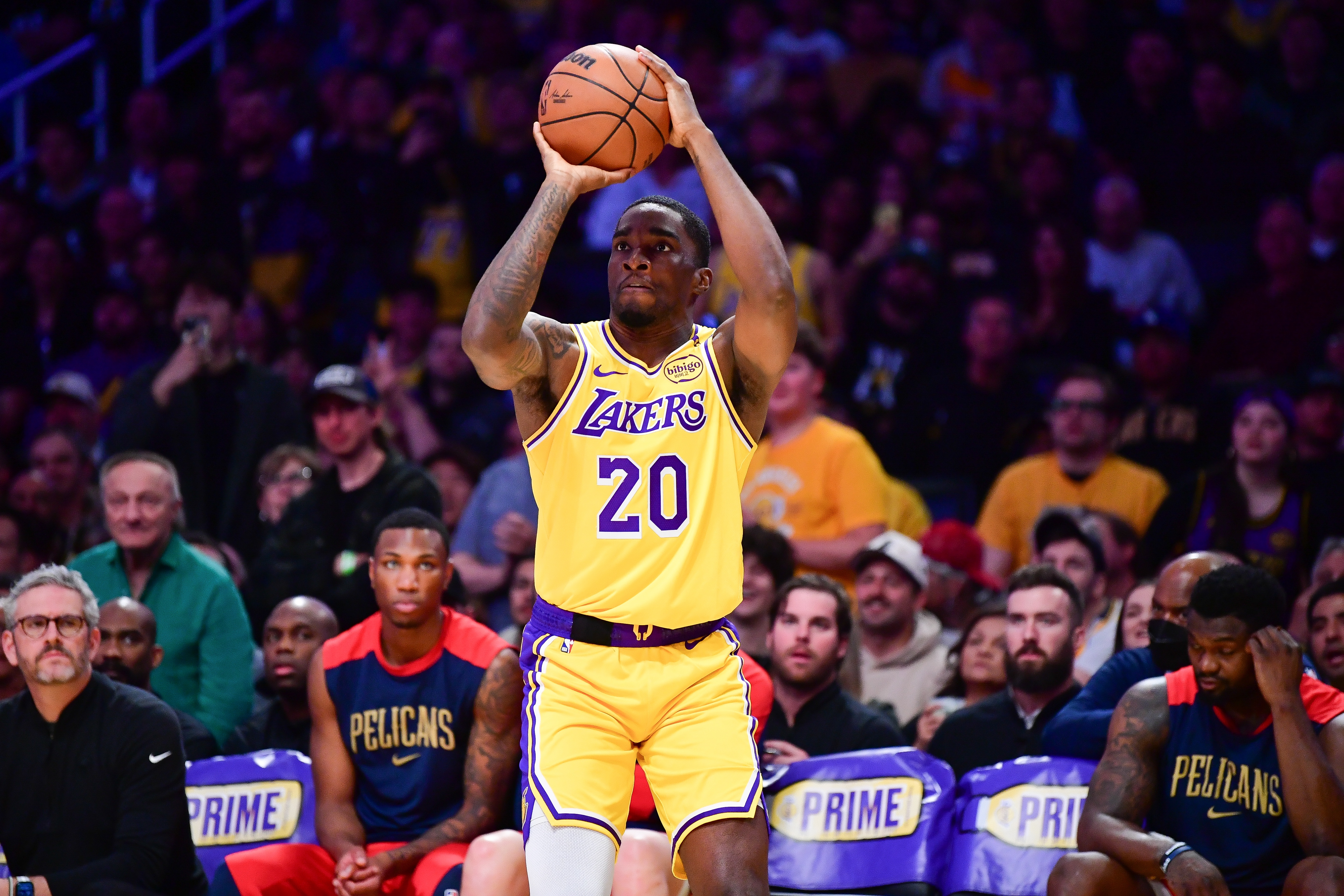 挺給力的！米爾頓上半場6中4&三分2中1拿到9分