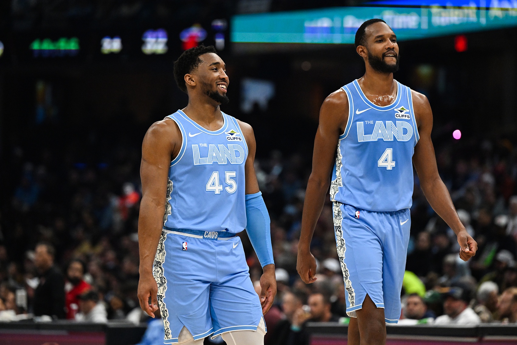 騎士加入！近10賽季僅5隊在前60場贏50+場 此前4支保底分區(qū)半決賽