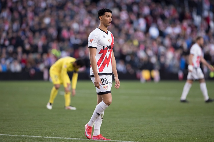 效力巴列卡諾！埃托奧兒子：父親是我的榜樣 夢(mèng)想代表喀麥隆出戰(zhàn)