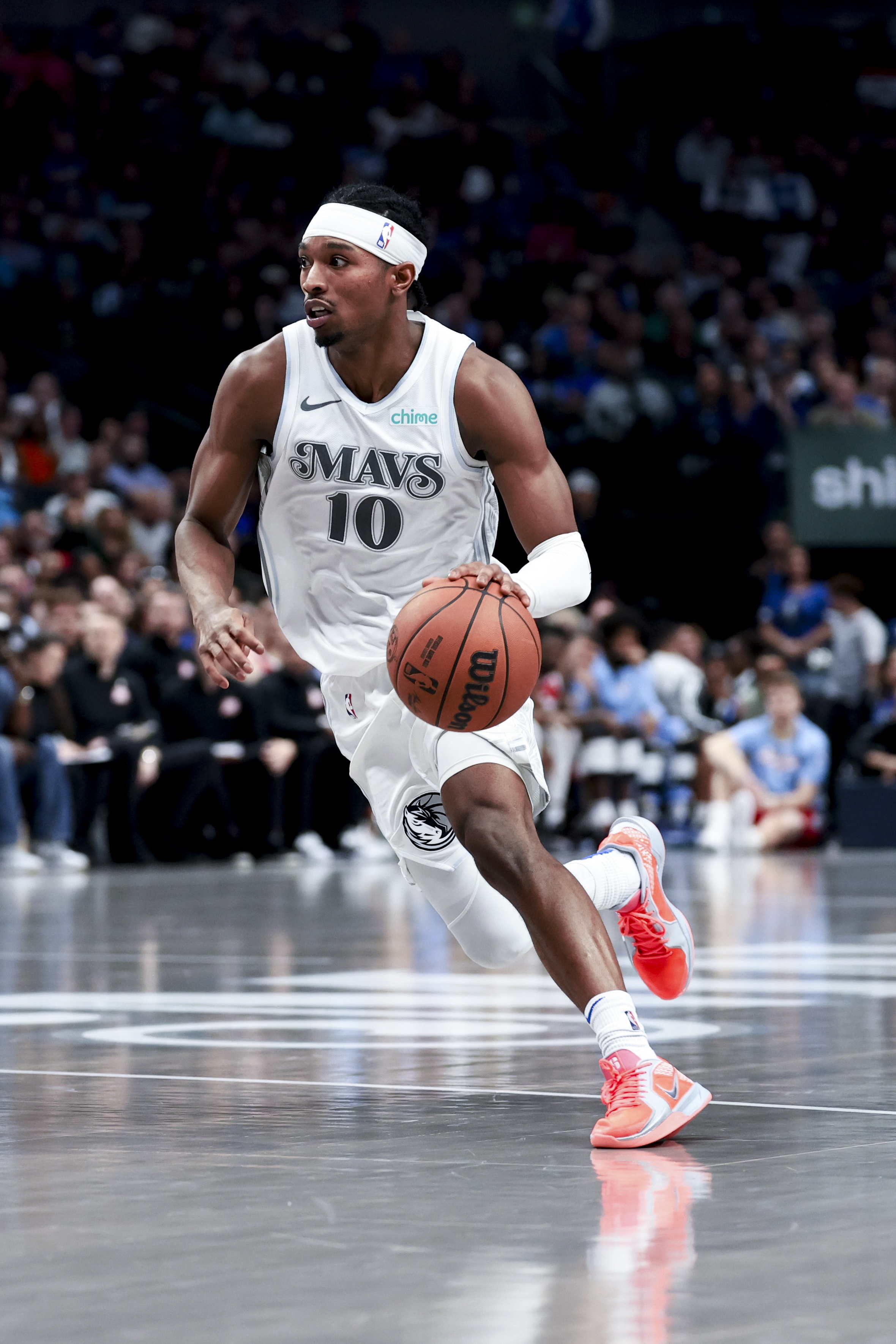 再傷一人！獨(dú)行俠官方：布蘭登-威廉姆斯因左腿筋緊張退出比賽