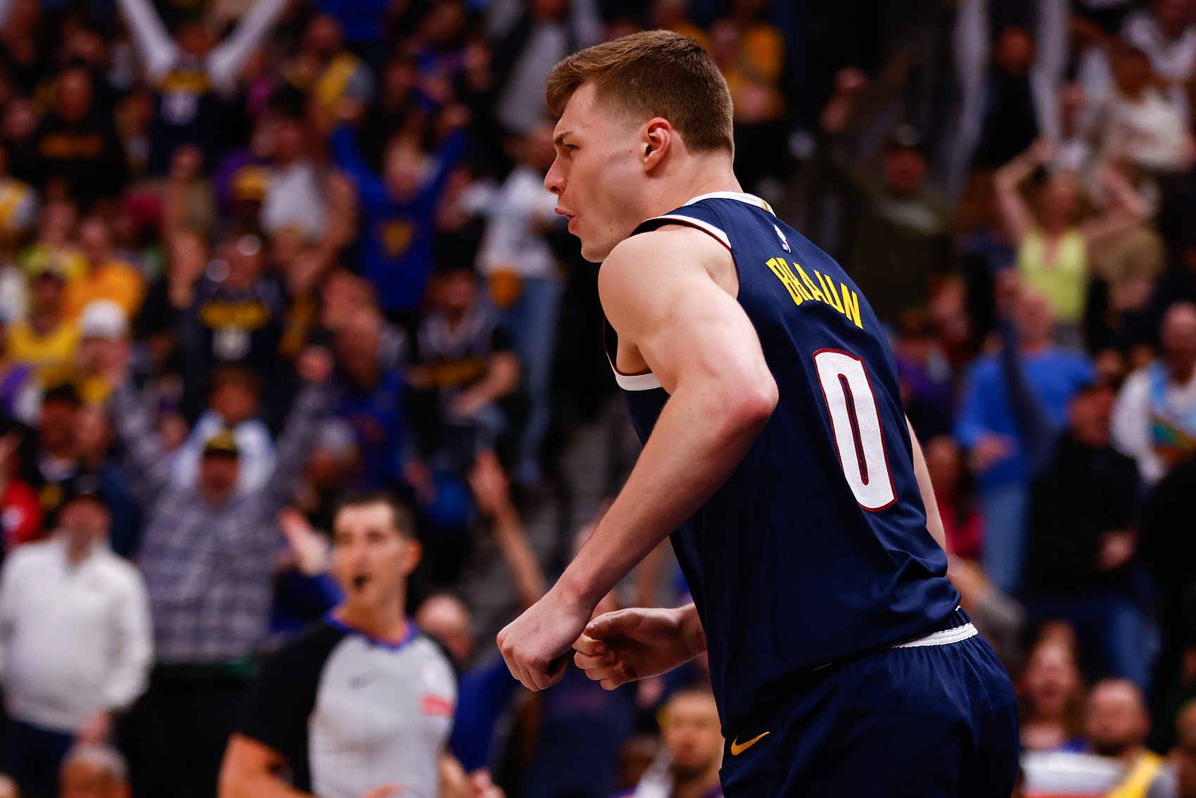 馬龍：布勞恩預(yù)計(jì)將會(huì)出戰(zhàn)對陣湖人的比賽