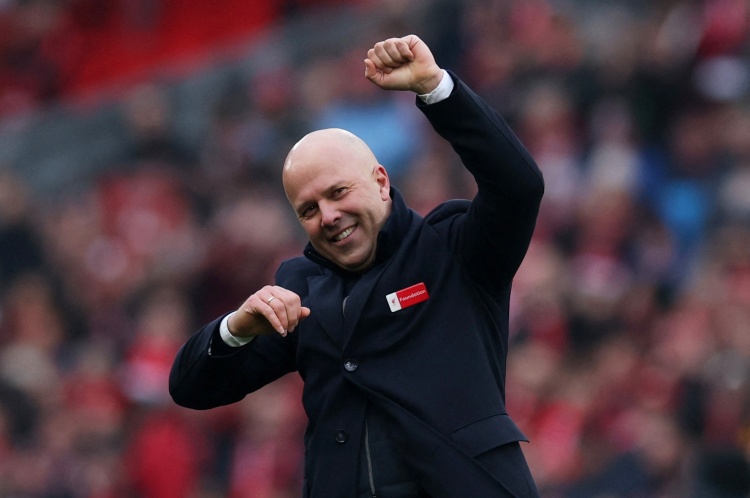 卡拉格：斯洛特需要引進(jìn)5-6名球員，目前這不是他的陣容