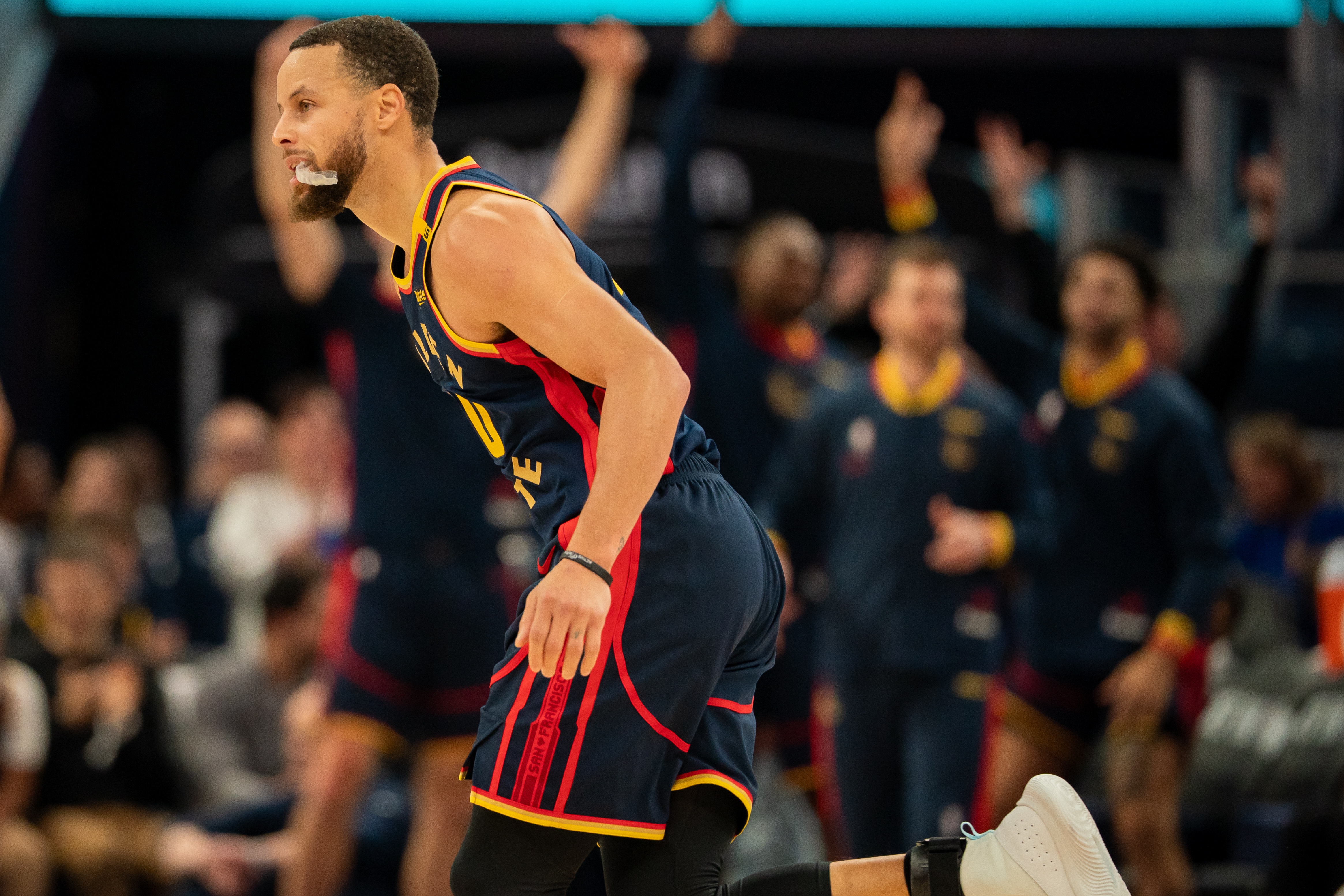 庫里本賽季出戰(zhàn)時勇士34勝26負(fù) 缺陣時7勝4負(fù)