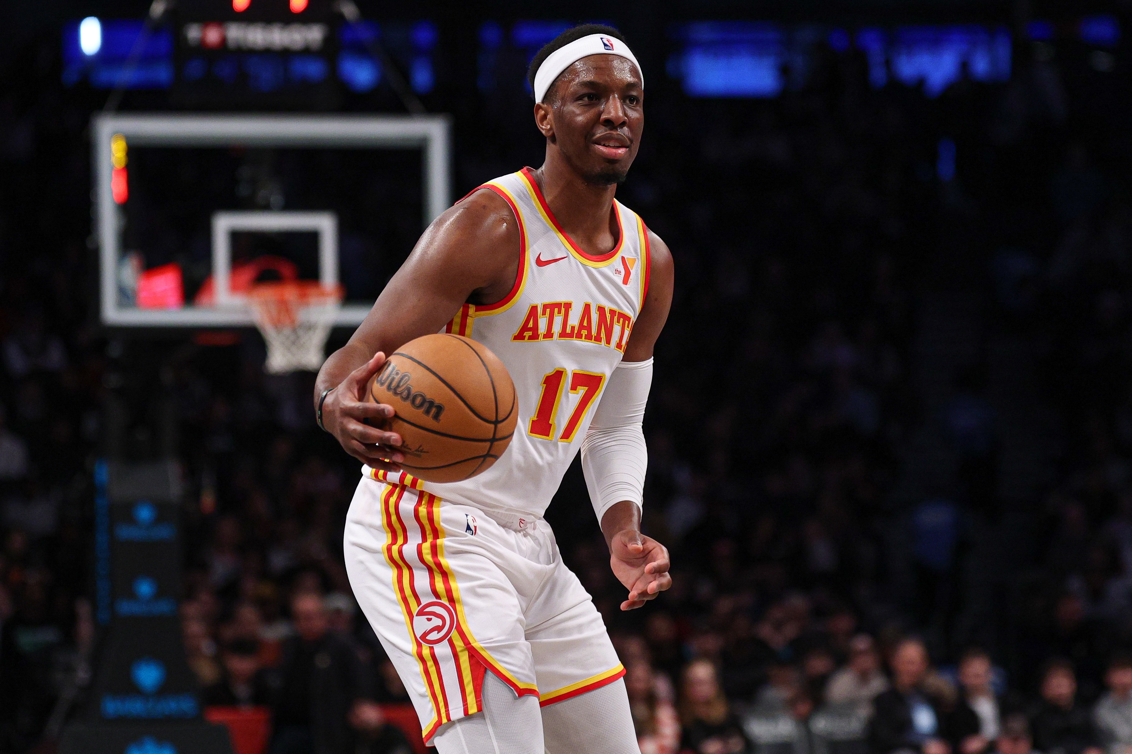 內(nèi)線一頓強吃！奧孔武16中10得22分12板6助2帽 還投進2記三分