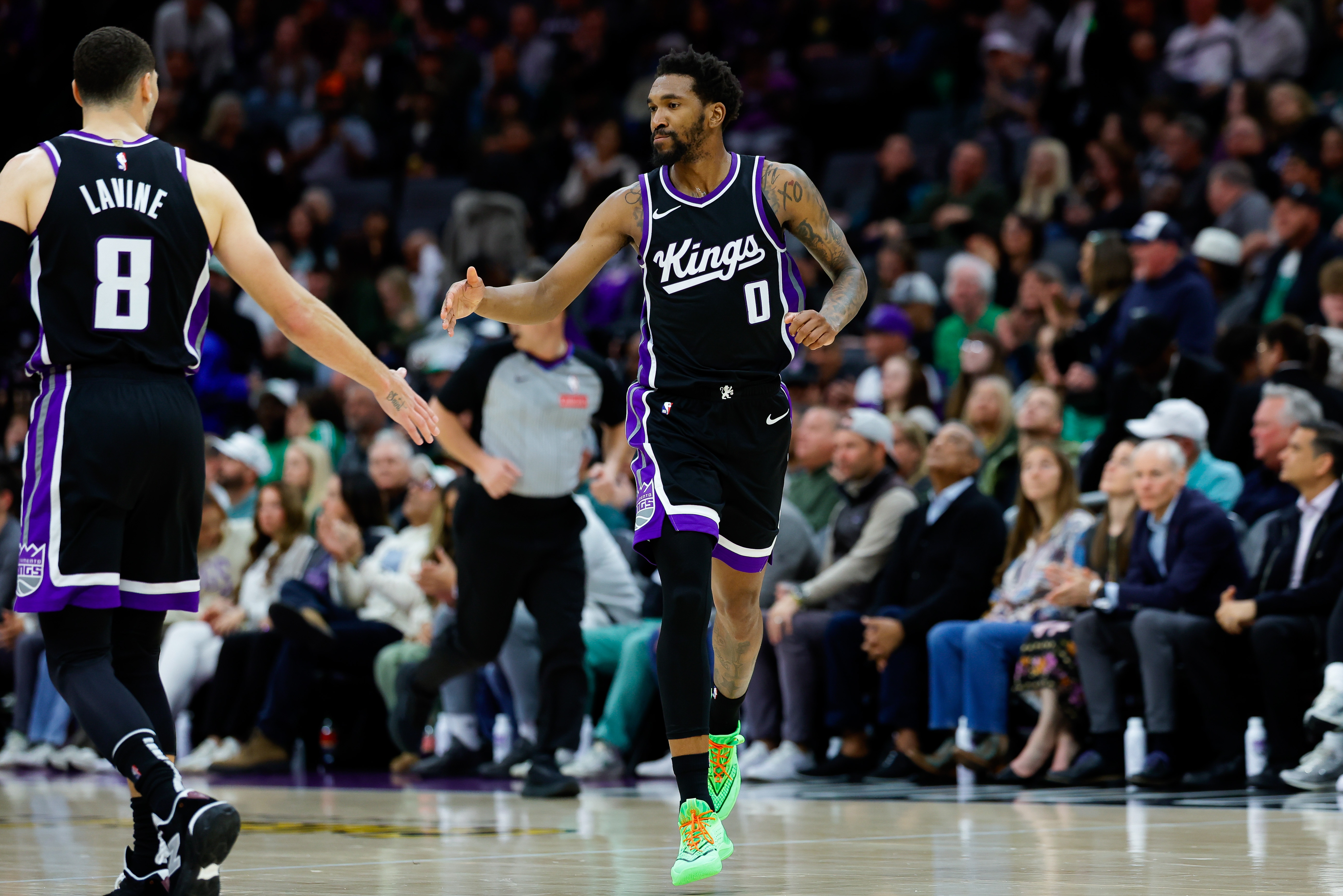 全場(chǎng)僅出手9次！蒙克：我們要讓拉文獲得更多的出手機(jī)會(huì)