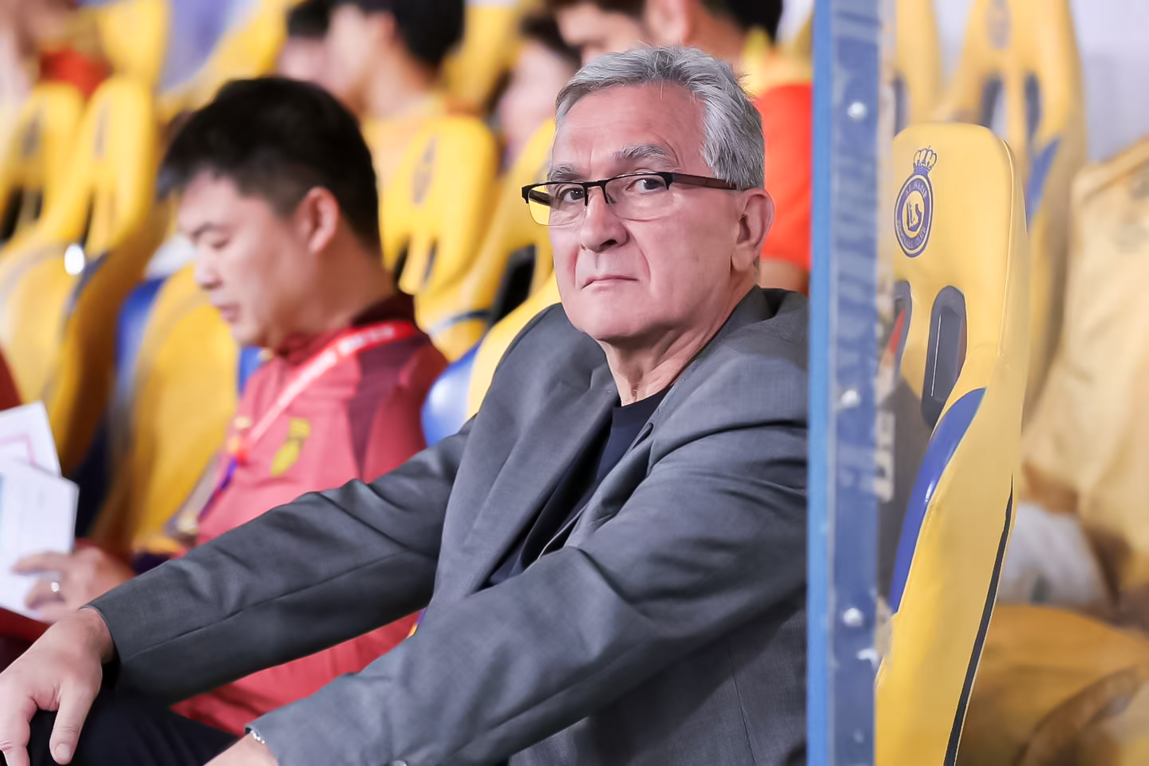 媒體人：長(zhǎng)期集訓(xùn)伊萬練了什么？進(jìn)攻戰(zhàn)術(shù)只有高準(zhǔn)翼大腳找張玉寧