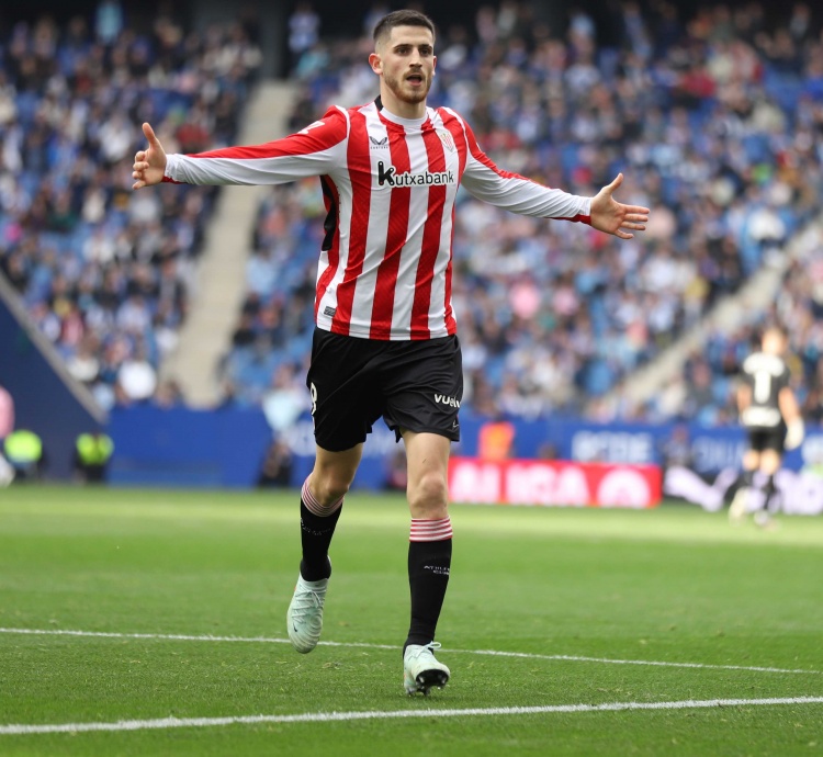 冷門猛人！24歲桑謝特身價6000萬擠進(jìn)西甲前15，賽季26場14球3助