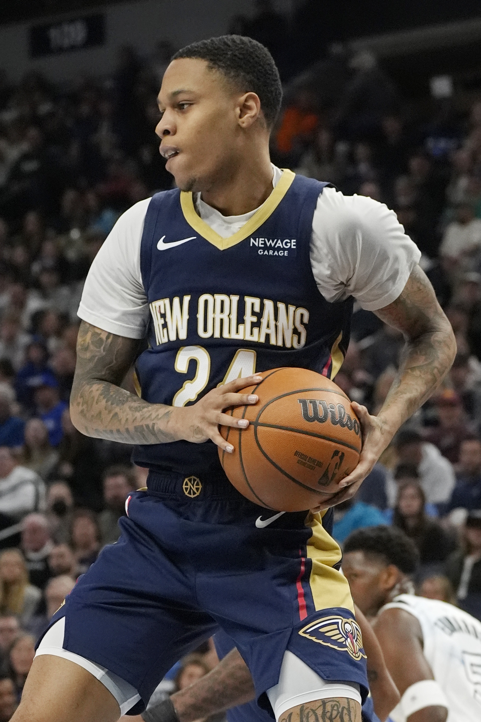 希望無(wú)礙！霍金斯次節(jié)扭傷腳踝 14中4&三分9中1僅拿9分 有4失誤