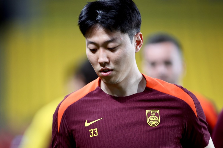 直播吧：高準(zhǔn)翼因傷無緣戰(zhàn)澳大利亞，楊澤翔很有可能作為主力亮相